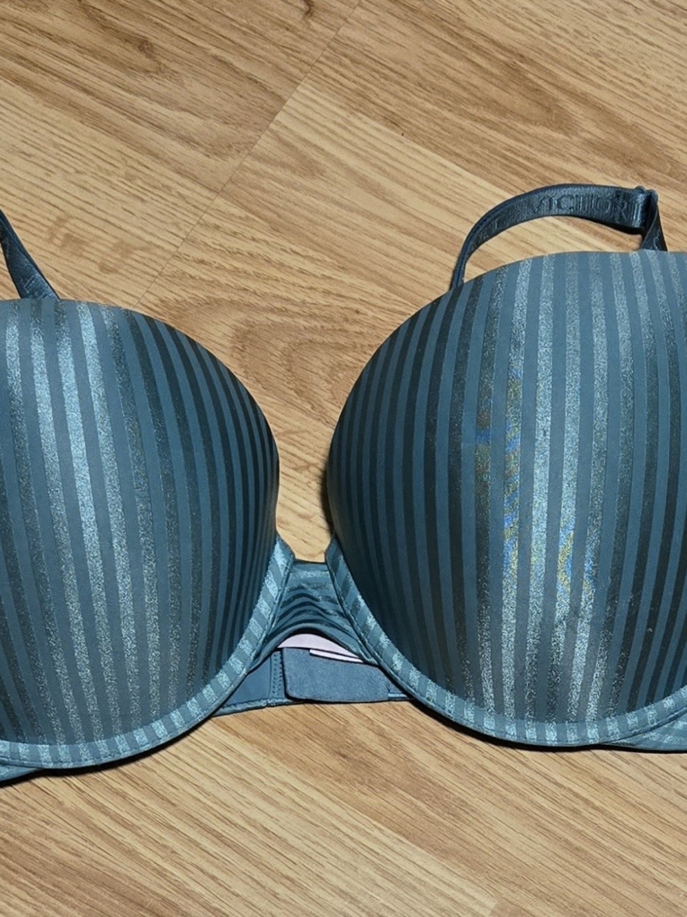 Victoria's Secret Teal Striped Molded T-Shirt Bra